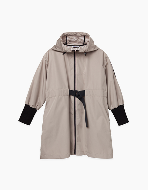 Купить бежевый плащ свободного силуэта бренда Bellbimbo