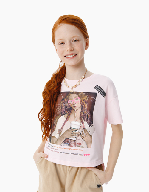 Купить светло-розовую футболку с укороченным передом