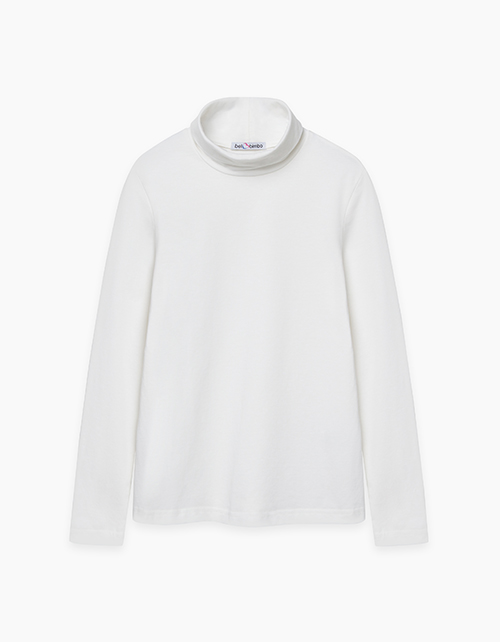 Молочный джемпер-водолазка для мальчика Молочный джемпер-водолазка для мальчика