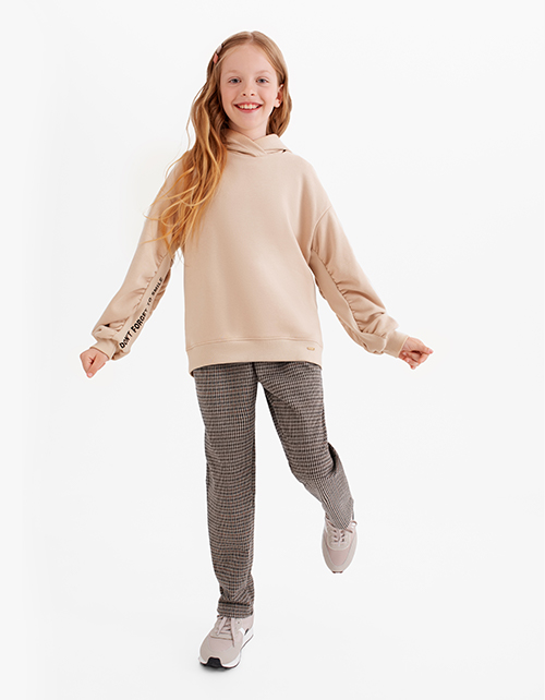 Бежевое худи для девочки-подростка