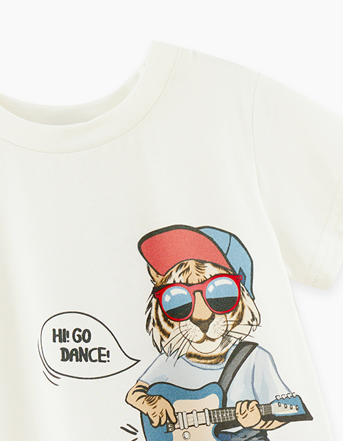 Молочная футболка для мальчика