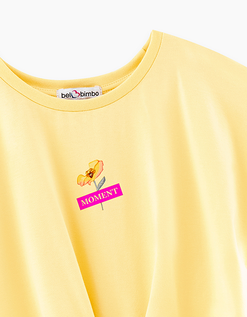 Светло-желтая футболка для девочки