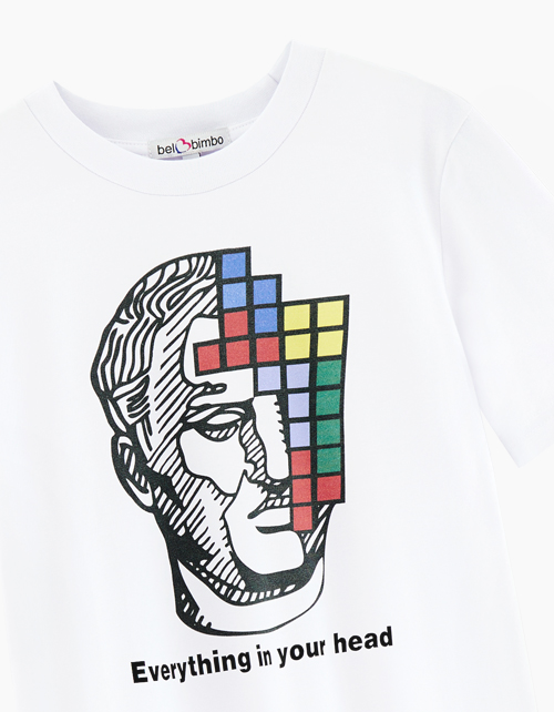 Белая футболка с принтом для мальчика