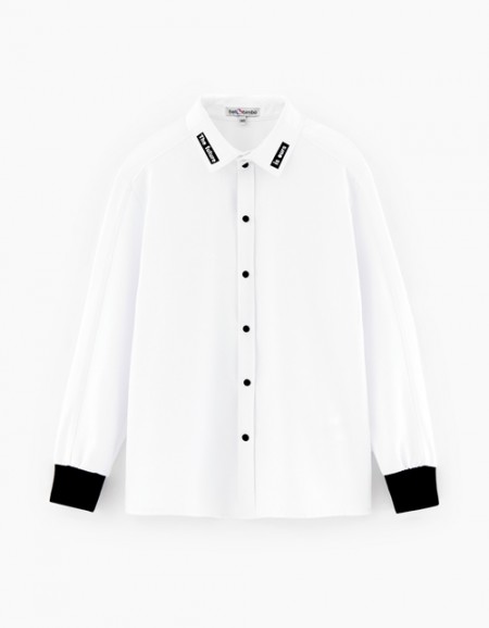 Белая рубашка с принтом для мальчика