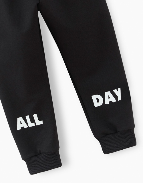 Черные брюки-джоггеры для мальчика