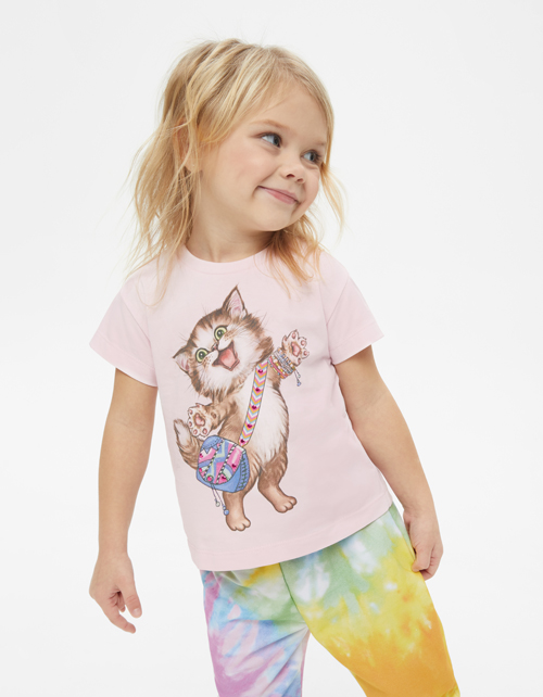 Нежно-розовая футболка для девочки