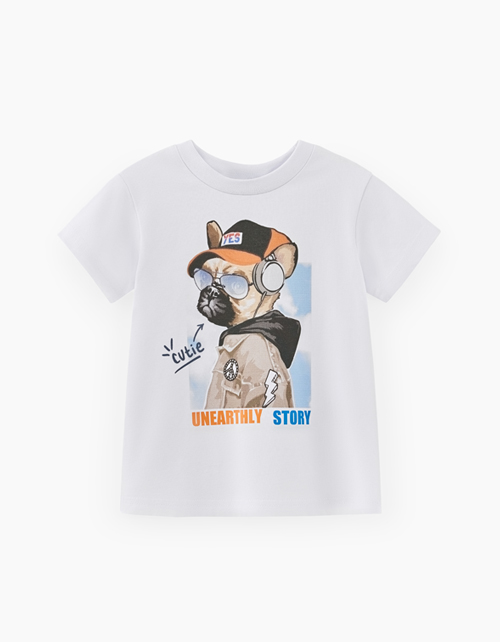 Стильная белая футболка для мальчика