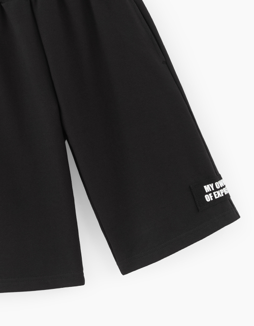 Черные шорты для мальчика