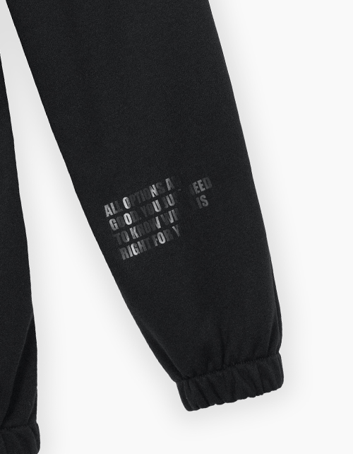 Чёрные брюки-джоггеры для мальчика Чёрные брюки-джоггеры для мальчика