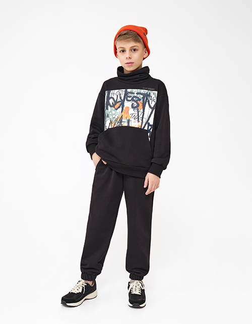Чёрные брюки-джоггеры для мальчика Чёрные брюки-джоггеры для мальчика
