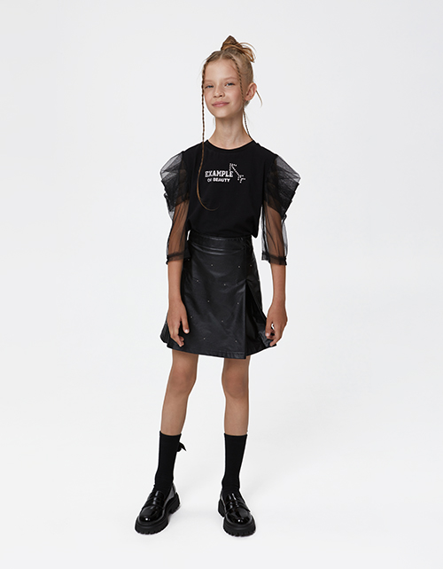 Эффектная чёрная юбка-шорты