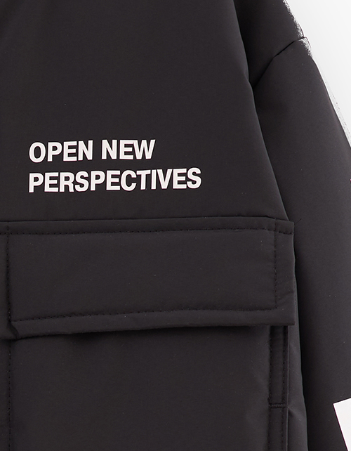 Чёрная куртка-бомбер для мальчика