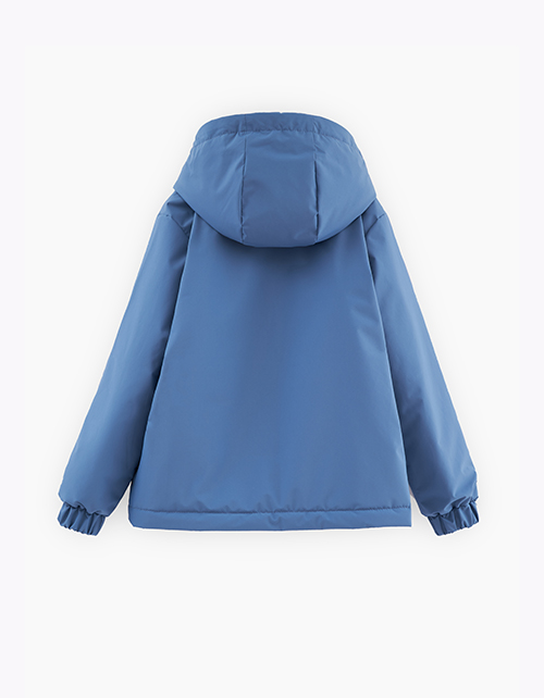 Стильная весенняя куртка для мальчика