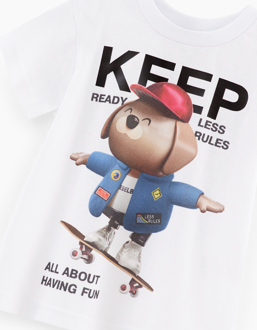 Белая футболка для мальчика