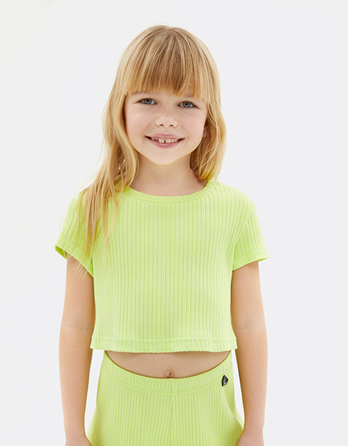 Топ сочного оттенка киберлайм для девочки Топ сочного оттенка киберлайм для девочки