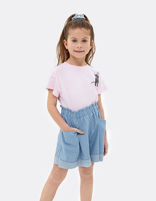 Светло-голубые шорты для девочки Светло-голубые шорты для девочки