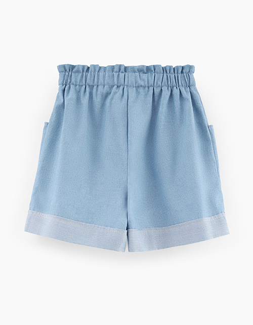 Светло-голубые шорты для девочки Светло-голубые шорты для девочки