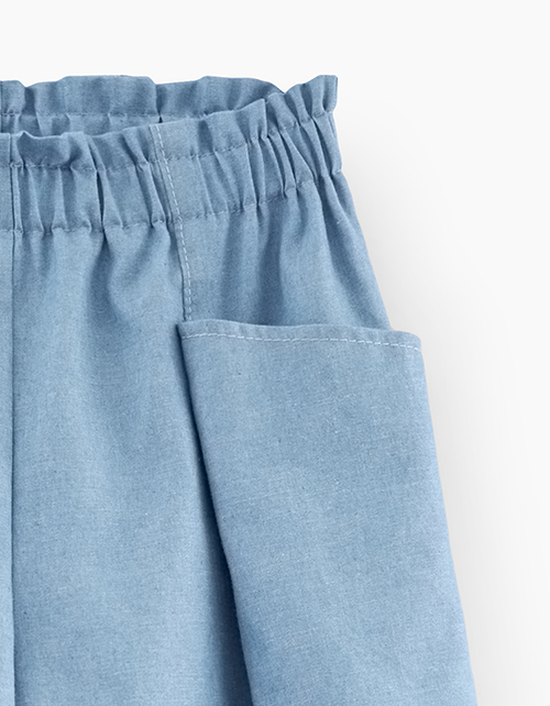 Светло-голубые шорты для девочки Светло-голубые шорты для девочки