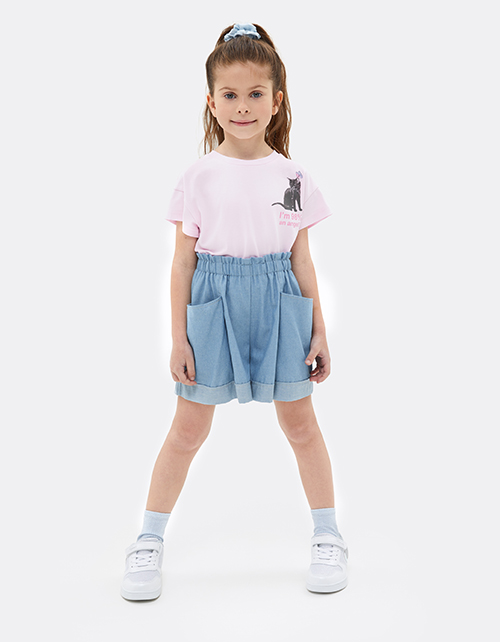 Светло-голубые шорты для девочки Светло-голубые шорты для девочки