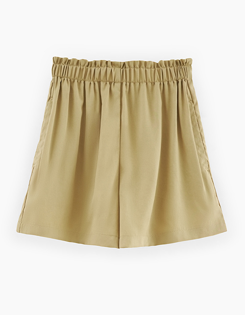 Светло-бежевые шорты для девочки Светло-бежевые шорты для девочки