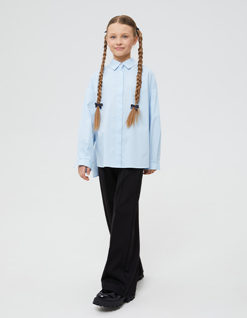 Стильная голубая блузка на кнопках для девочки Стильная голубая блузка на кнопках для девочки