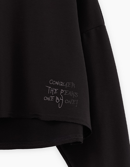 Стильный чёрный свитшот для девочки Стильный чёрный свитшот для девочки