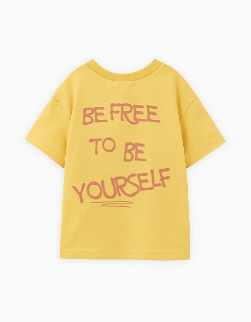 Яркая футболка для девочки