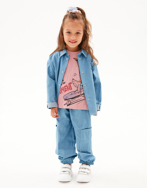 Джинсовая рубашка для девочки Джинсовая рубашка для девочки