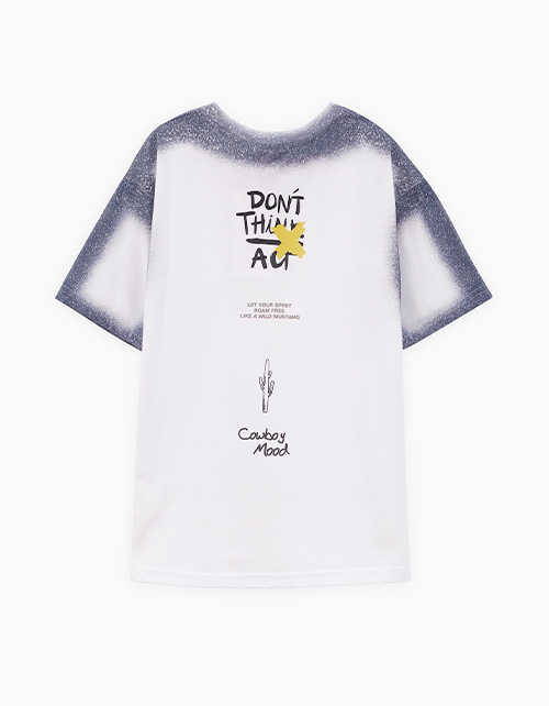 Белая футболка для мальчика