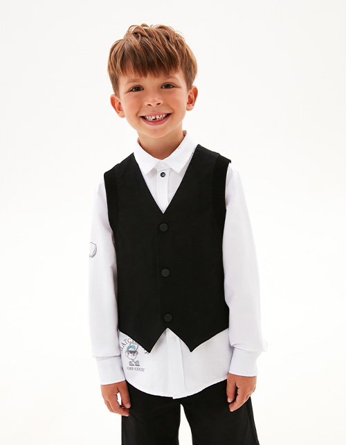 Чёрная жилетка