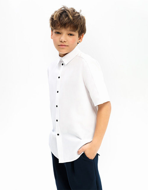 Белая рубашка с коротким рукавом для мальчика Белая рубашка с коротким рукавом для мальчика