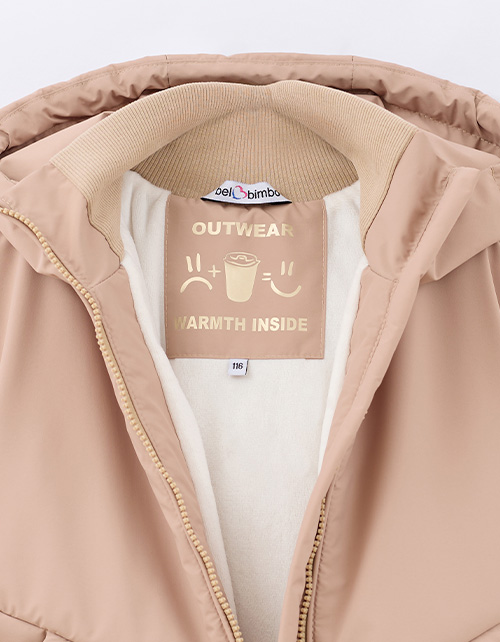 Осенняя бежевая куртка для девочки