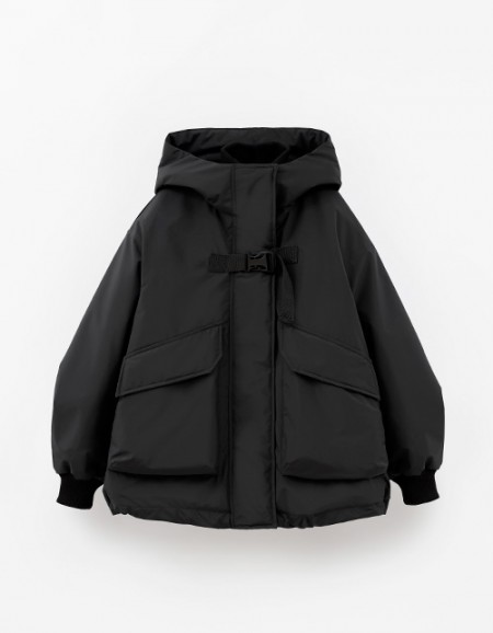 Чёрная осенняя куртка