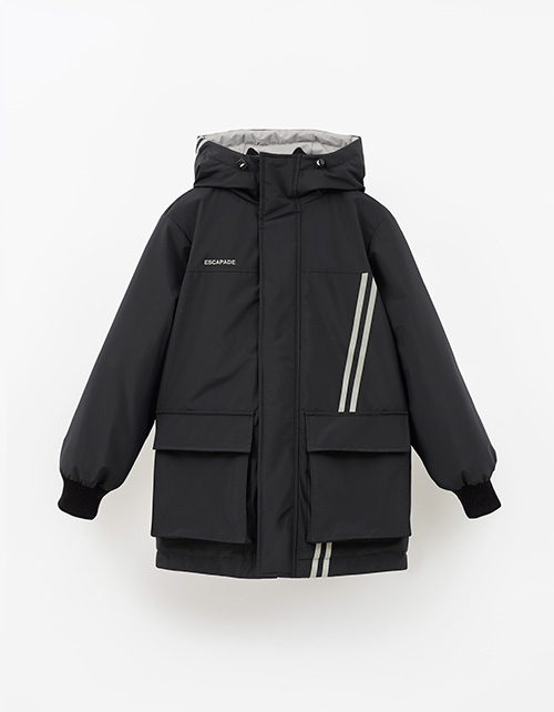 Чёрная осенняя куртка для мальчика