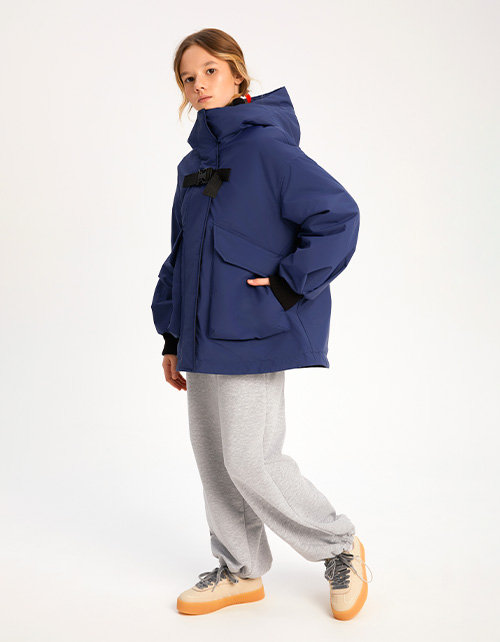 Тёмно-синяя осенняя куртка