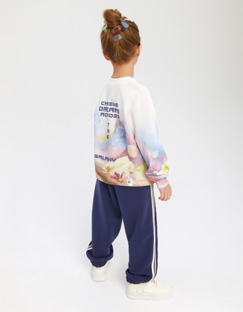 Дизайнерский свитшот для девочки