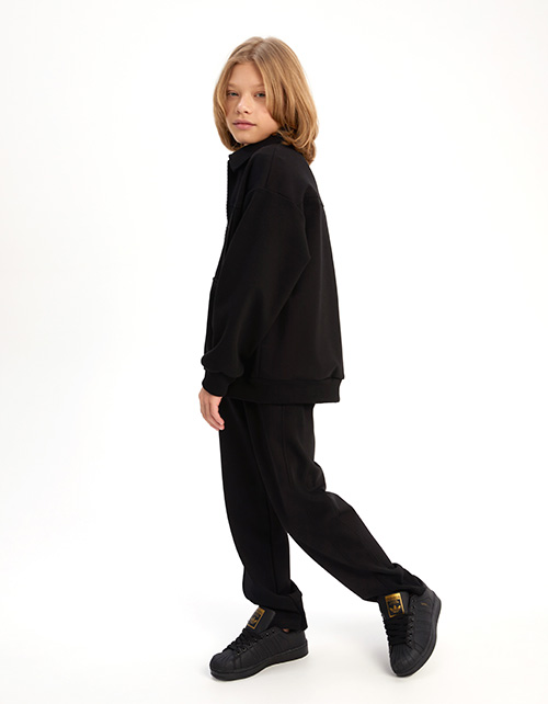 Стильный чёрный жакет для мальчика