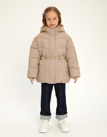 Бежевая зимняя куртка для девочки