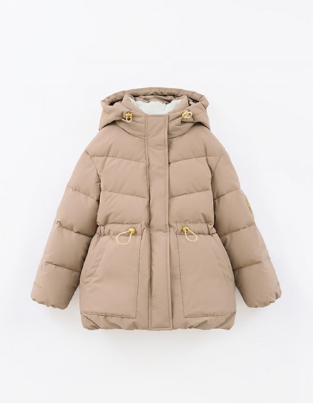 Бежевая зимняя куртка для девочки