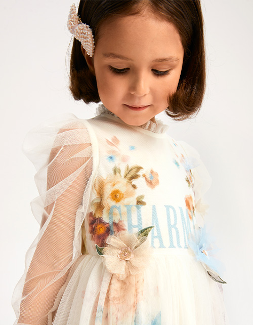 Дизайнерское воздушное нарядное платье для девочки Дизайнерское воздушное нарядное платье для девочки