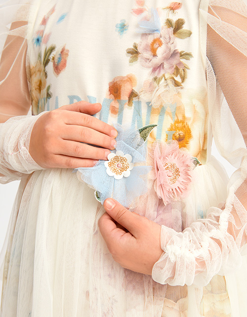 Дизайнерское воздушное нарядное платье для девочки Дизайнерское воздушное нарядное платье для девочки