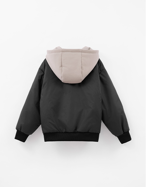 Чёрная весенняя куртка для мальчика