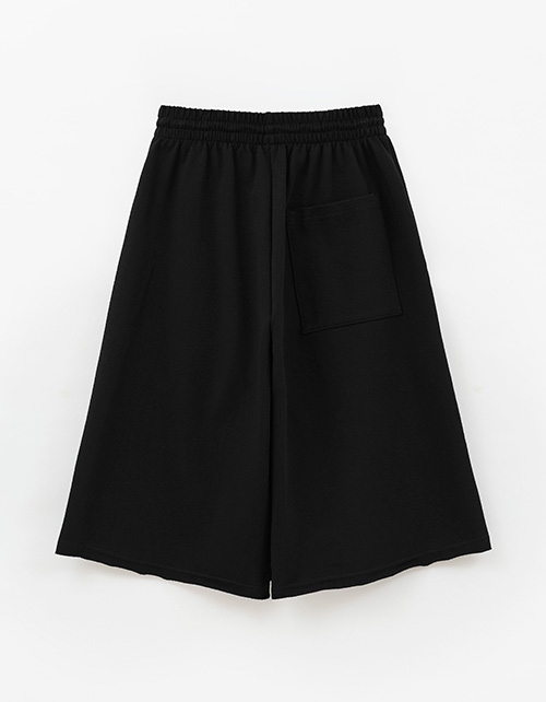 Чёрные удлинённые бермуды для девочки