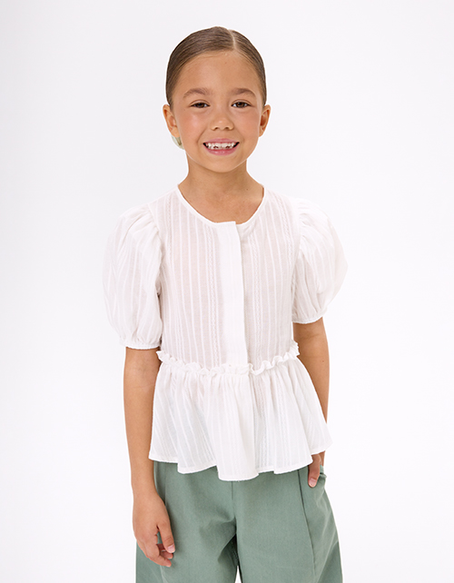 Молочная блузка с баской для девочки