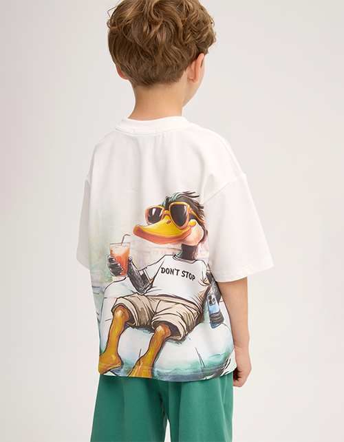 Дизайнерская футболка для мальчика