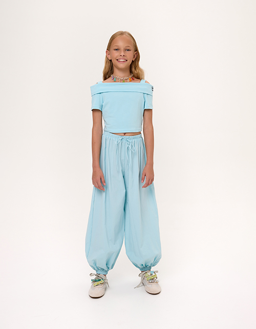 Светло-бирюзовые брюки-аладдины для девочки Светло-бирюзовые брюки-аладдины для девочки