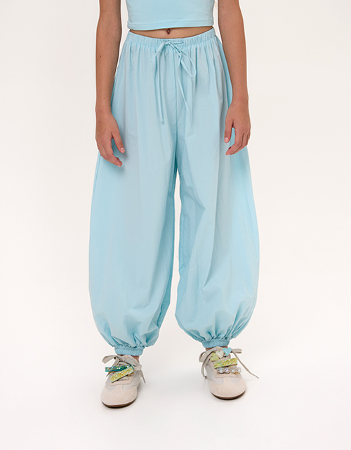 Светло-бирюзовые брюки-аладдины для девочки Светло-бирюзовые брюки-аладдины для девочки